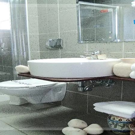 Ibiscos Garden 레팀노